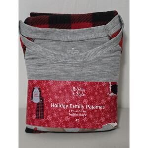 Holiday Style Family Pajamas Boys' 2 Piece Set Size 4T Happy Holidays- NEW